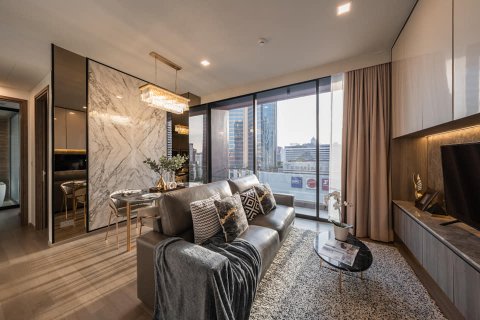Condo in Bangkok, Thailand, 2 bedrooms № 143617 - photo 2