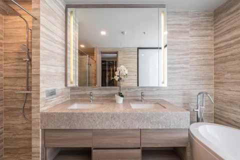 Condo in Bangkok, Thailand, 2 bedrooms № 143617 - photo 5