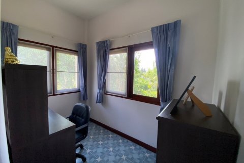 Casa de 4 dormitorios en Hua Hin, Tailandia № 125503 - foto 12