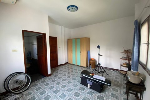 Casa de 4 dormitorios en Hua Hin, Tailandia № 125503 - foto 11