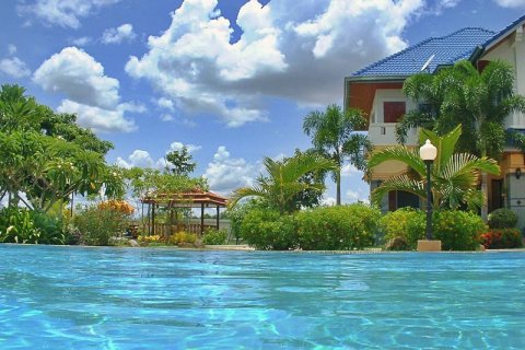 House in Hua Hin, Thailand 4 bedrooms № 125503