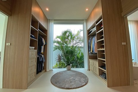 Casa de 4 dormitorios en Hua Hin, Tailandia № 125513 - foto 13