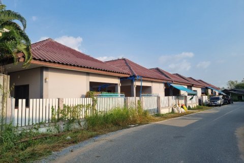 Земельный участок в Банг Ламунге, Таиланд 1784м2 № 82450 - фото 3