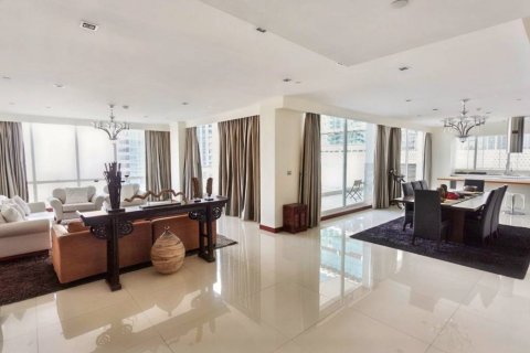 Duplex à Bangkok, Thaïlande 3 chambres № 115896