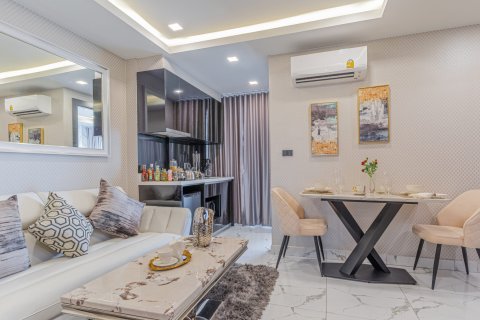 Appartement à Arcadia Millennium Tower, Pattaya, Thaïlande 1 chambre № 130527