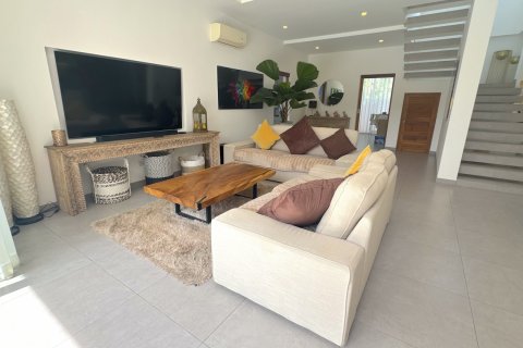 Casa de 3 dormitorios en Ko Samui, Tailandia № 126821 - foto 4