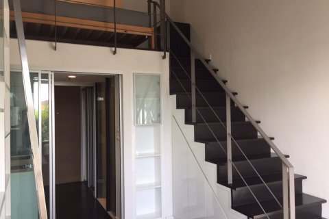 Duplex in Khlong Toei, Bangkok, Thailand 1 Schlafzimmer № 76337 - Foto 7