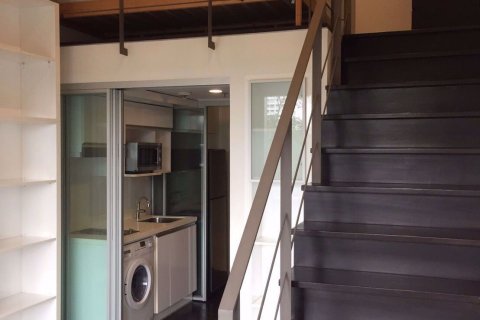 Duplex in Khlong Toei, Bangkok, Thailand 1 Schlafzimmer № 76337 - Foto 3