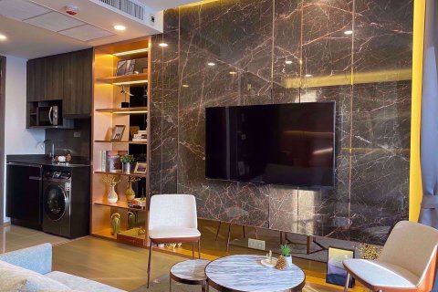 Condominio de 1 dormitorio en Bang Rak, Bangkok, Tailandia № 76341 - foto 2