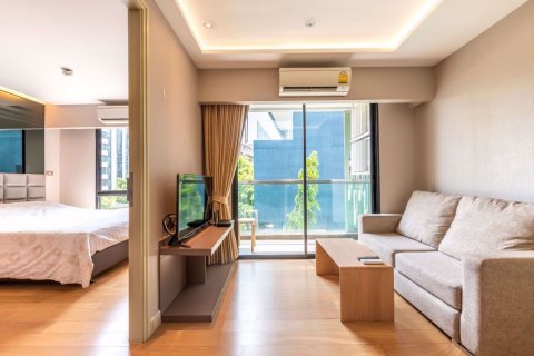 Condominio de 1 dormitorio en Khlong Toei, Bangkok, Tailandia № 76340 - foto 3