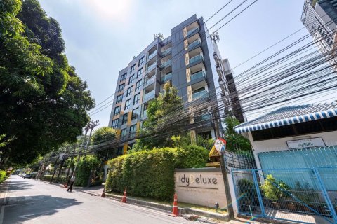 Condominio de 1 dormitorio en Khlong Toei, Bangkok, Tailandia № 76340 - foto 12