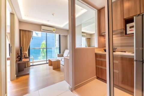 Condominio de 1 dormitorio en Khlong Toei, Bangkok, Tailandia № 76340 - foto 6