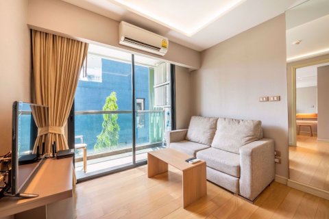 Condo in Khlong Toei, Bangkok, Thailand, 1 bedroom  № 76340