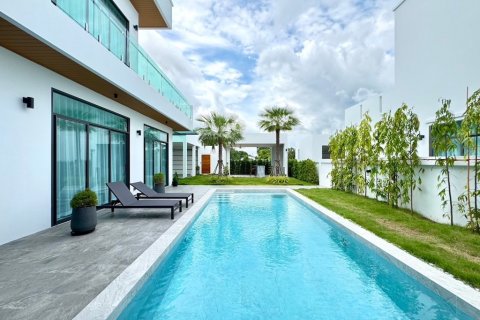 Chalet de 4 dormitorios en Jomtien Beach, Pattaya, Tailandia № 119408 - foto 4