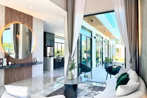 Chalet de 4 dormitorios en Jomtien Beach, Pattaya, Tailandia № 119408 - foto 18
