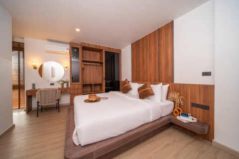 Chalet de 7 dormitorios en Bang Tao, Tailandia № 78645 - foto 11
