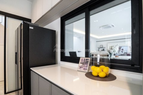 Casa de 4 dormitorios en Bang Lamung, Tailandia № 123443 - foto 15