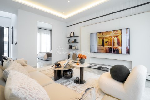 Casa de 4 dormitorios en Bang Lamung, Tailandia № 123443 - foto 5