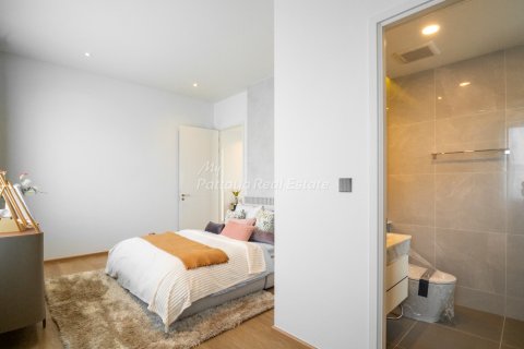Casa de 4 dormitorios en Bang Lamung, Tailandia № 123443 - foto 26
