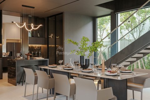 Casa de 4 dormitorios en Bang Lamung, Tailandia № 123442 - foto 4