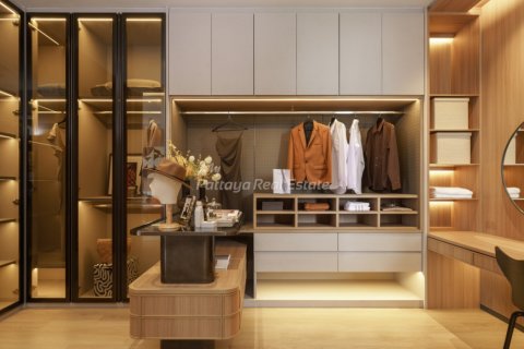 Casa de 4 dormitorios en Bang Lamung, Tailandia № 123442 - foto 8