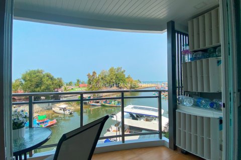 Condominio de 2 dormitorios en Jomtien Beach, Pattaya, Tailandia № 123440 - foto 12