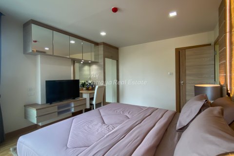 Condominio de 2 dormitorios en Jomtien Beach, Pattaya, Tailandia № 123440 - foto 18