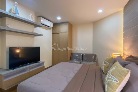Condominio de 2 dormitorios en Jomtien Beach, Pattaya, Tailandia № 123440 - foto 16
