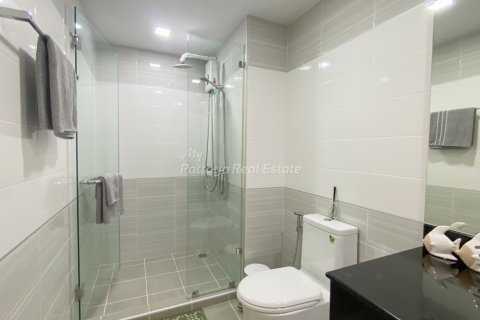 Condominio de 2 dormitorios en Jomtien Beach, Pattaya, Tailandia № 123440 - foto 10