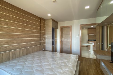Condominio de 2 dormitorios en Jomtien Beach, Pattaya, Tailandia № 132222 - foto 16