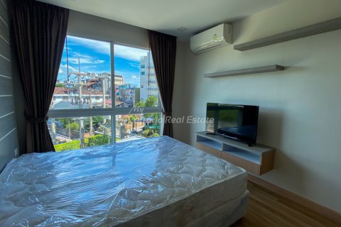 Condominio de 2 dormitorios en Jomtien Beach, Pattaya, Tailandia № 132222 - foto 12