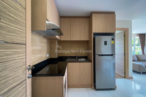 Condominio de 2 dormitorios en Jomtien Beach, Pattaya, Tailandia № 132222 - foto 2