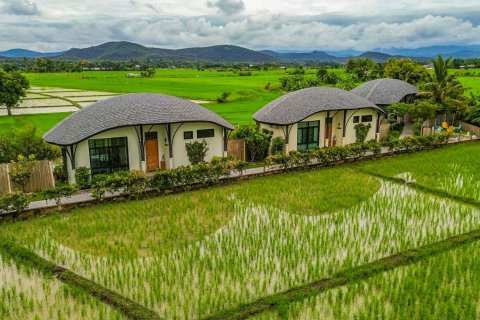 Hotel 3200 m2 en Chiang Mai, Tailandia № 126335 - foto 15