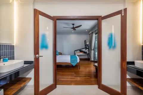 Casa de 4 dormitorios en Bang Tao, Tailandia № 120930 - foto 18