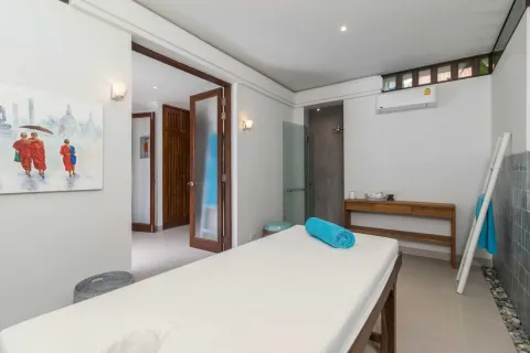 Casa de 4 dormitorios en Bang Tao, Tailandia № 120930 - foto 16