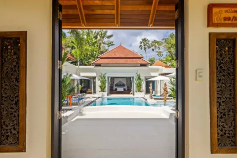 Casa de 4 dormitorios en Bang Tao, Tailandia № 120930 - foto 3