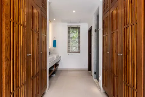 Casa de 4 dormitorios en Bang Tao, Tailandia № 120930 - foto 14