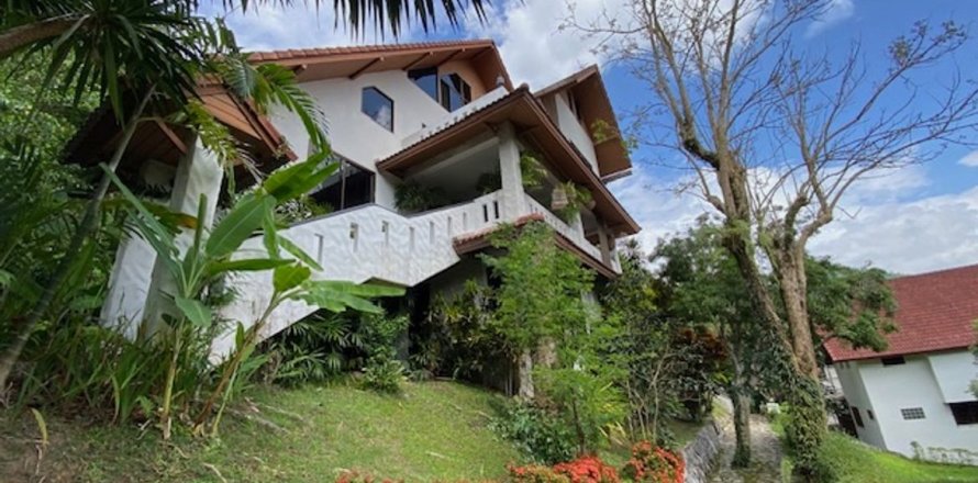 Casa de 4 dormitorios en Chiang Mai, Tailandia № 81188