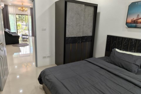 Local comercial 216 m2 en Pattaya, Tailandia № 125546 - foto 6