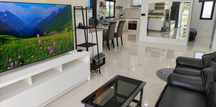 Local comercial 216 m2 en Pattaya, Tailandia № 125546