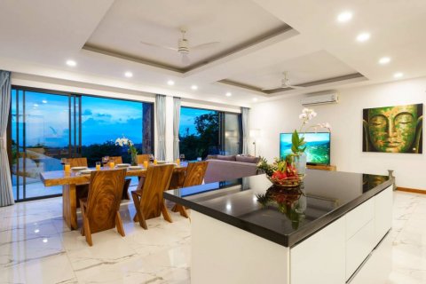 Chalet de 4 dormitorios en Surat Thani, Tailandia № 126622 - foto 7