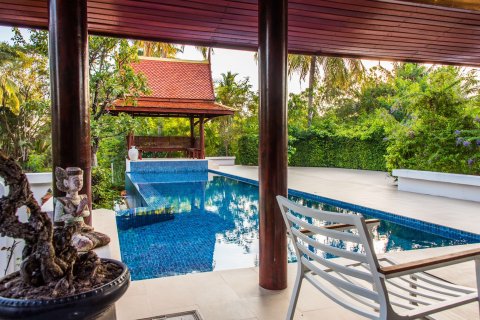Casa de 4 dormitorios en Hua Hin, Tailandia № 125193 - foto 2