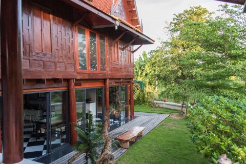 Casa de 4 dormitorios en Hua Hin, Tailandia № 125193 - foto 4