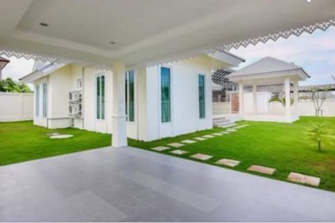 Casa de 3 dormitorios en Hua Hin, Tailandia № 125191 - foto 10