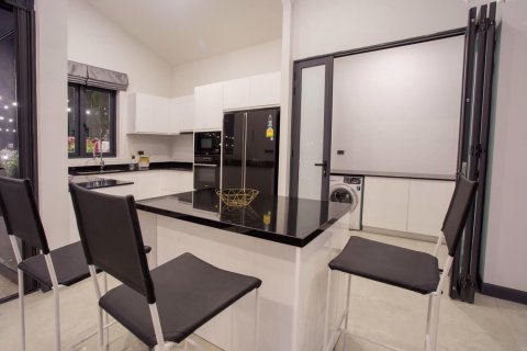 Casa de 3 dormitorios en Hua Hin, Tailandia № 125190 - foto 14