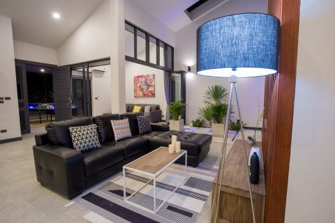 Casa de 3 dormitorios en Hua Hin, Tailandia № 125190 - foto 9
