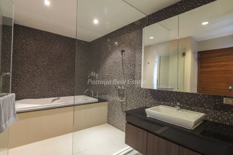 คอนโดมิเนียมในบางละมุง, ประเทศไทย, 2 ห้องนอน № 106705 - รูปถ่าย 17