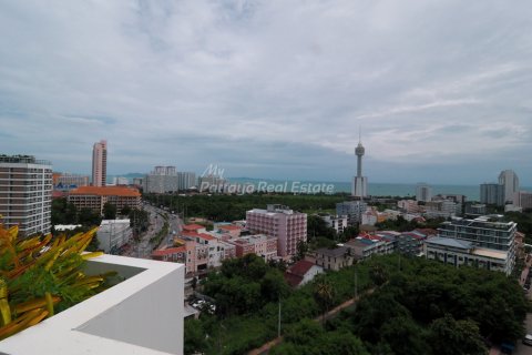 Condominio de 4 dormitorios en Bang Lamung, Tailandia № 106704 - foto 11