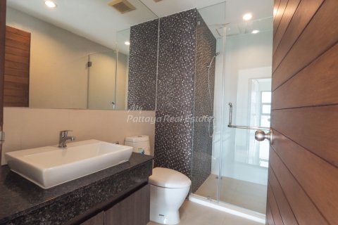 Condominio de 4 dormitorios en Bang Lamung, Tailandia № 106704 - foto 20