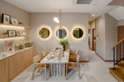 Casa de 3 dormitorios en Samut Prakan, Tailandia № 124608 - foto 4